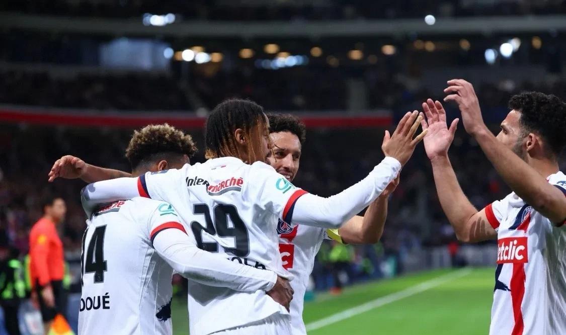 爱游戏官网-从利物浦围绕法国杯豪取连胜到关键时刻尤文图斯调整名单以备全明星赛，皇家社会集结日伤情更新